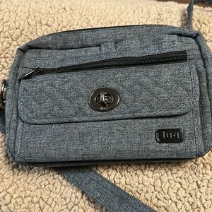 Lug switch and peekaboo